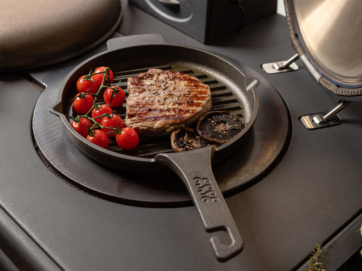 Cooking on the ESSE Ironheart graduated wood-fired hotplate