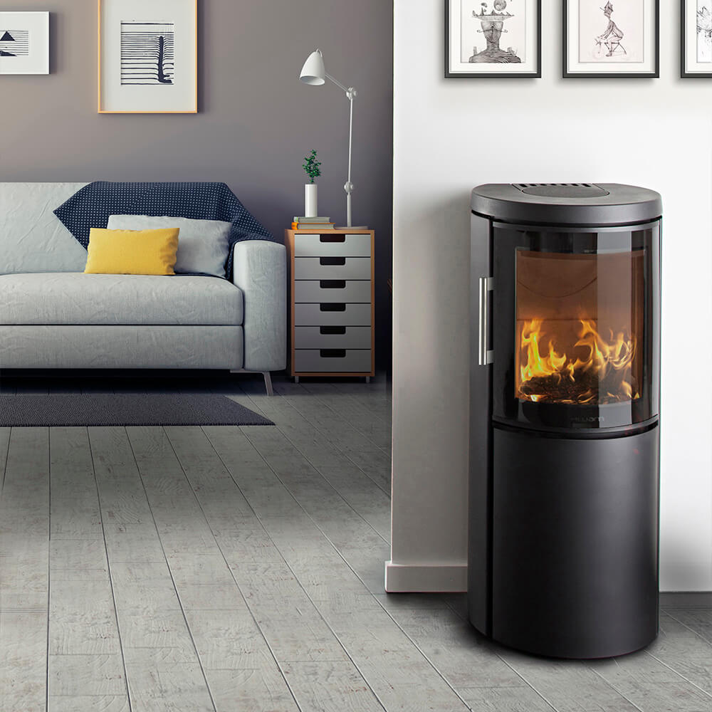 HWAM 2640m wood-burning stove in a room setting