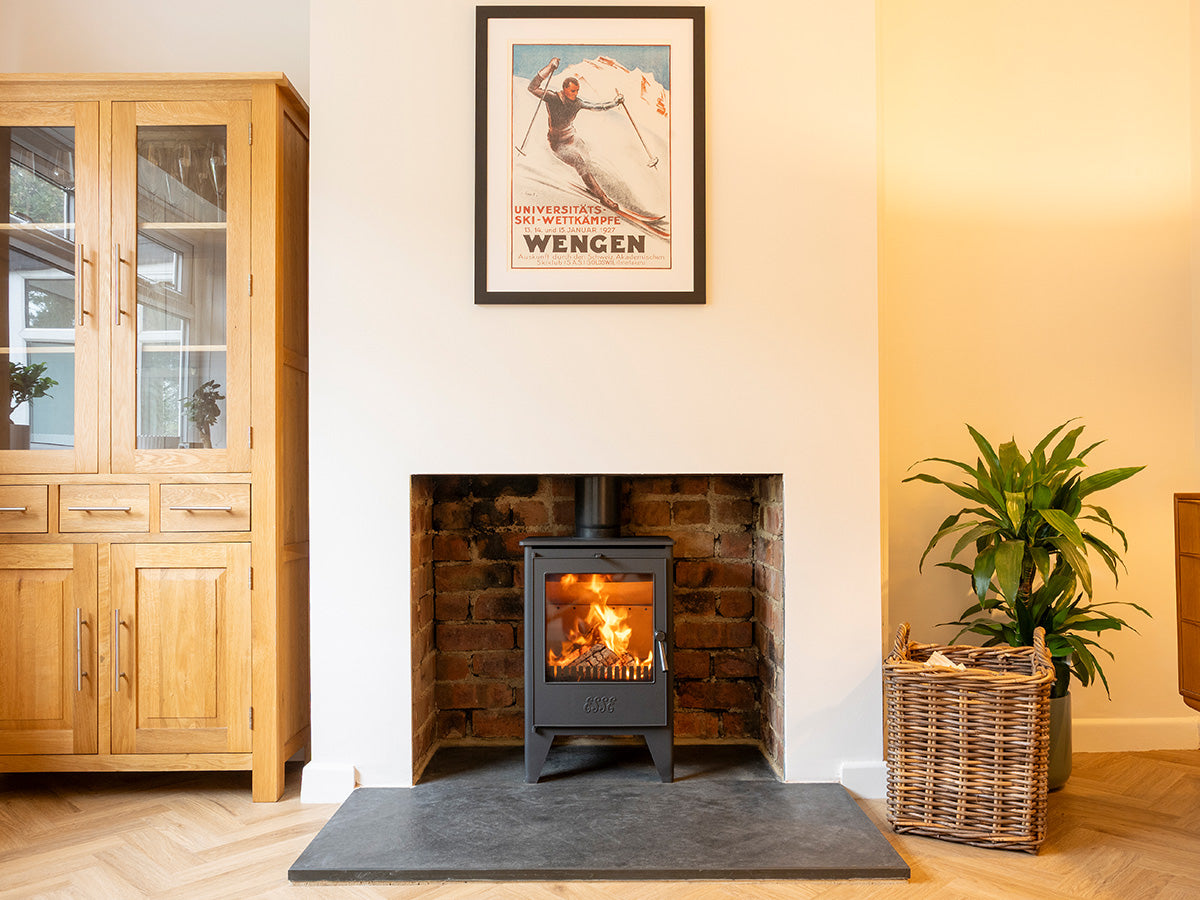 ESSE 550 modern fireplace