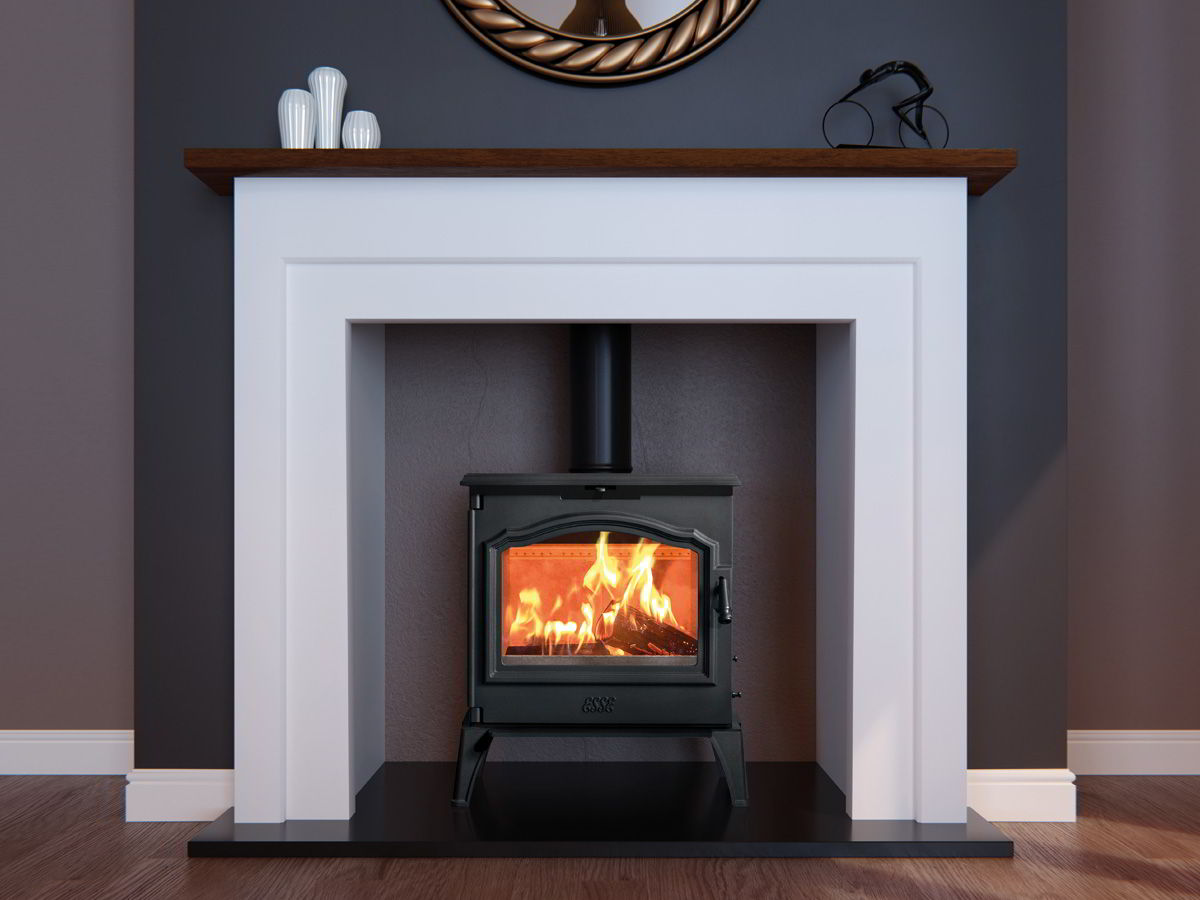 ESSE 705 wood-burning stove installed in a furnished room