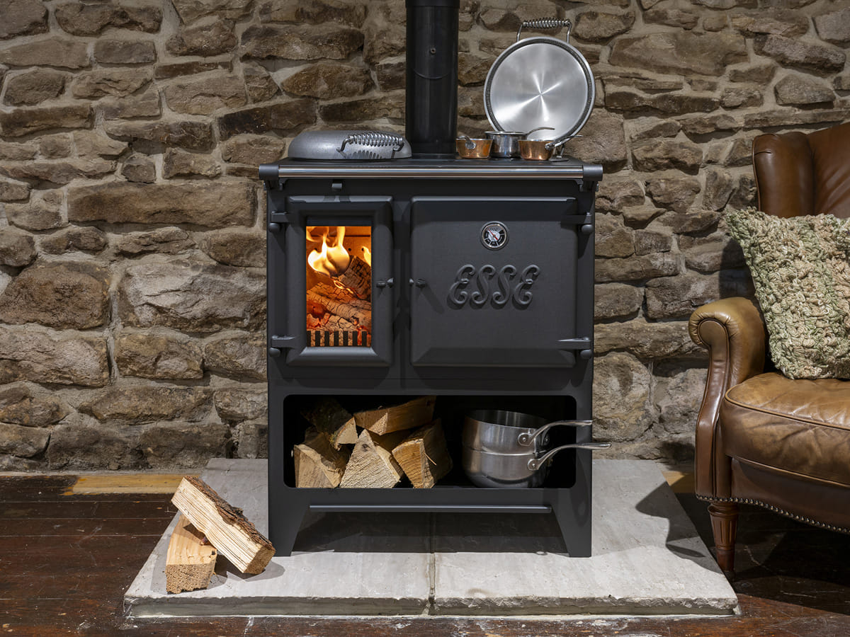 ESSE Lightheart with log store