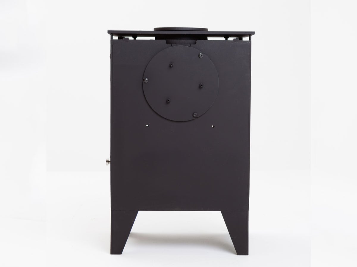 Front product view of the ESSE 550 wood-burning stove