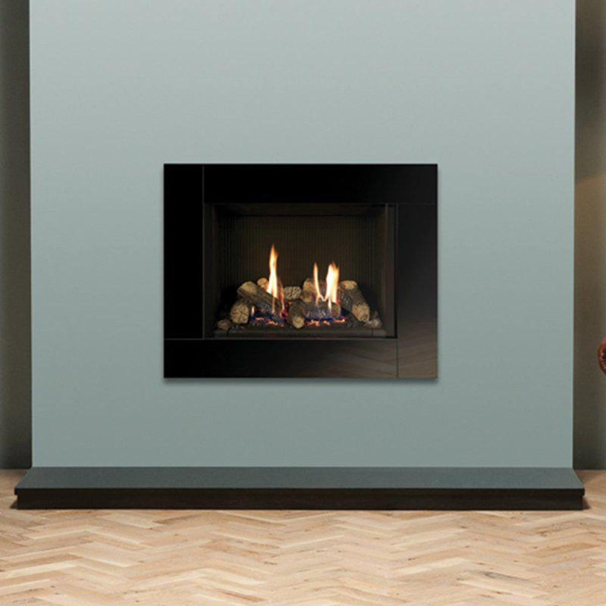 Gazco Riva2 500 Icon XS gas fire with a black glass frame and black reeded lining