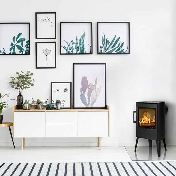WIKING Mini 2 wood-burning stove in a room setting